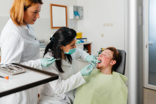 Best Emergency Tooth Extraction in Newburgh Heights, OH